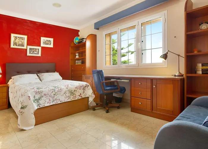 Hemi Villa *